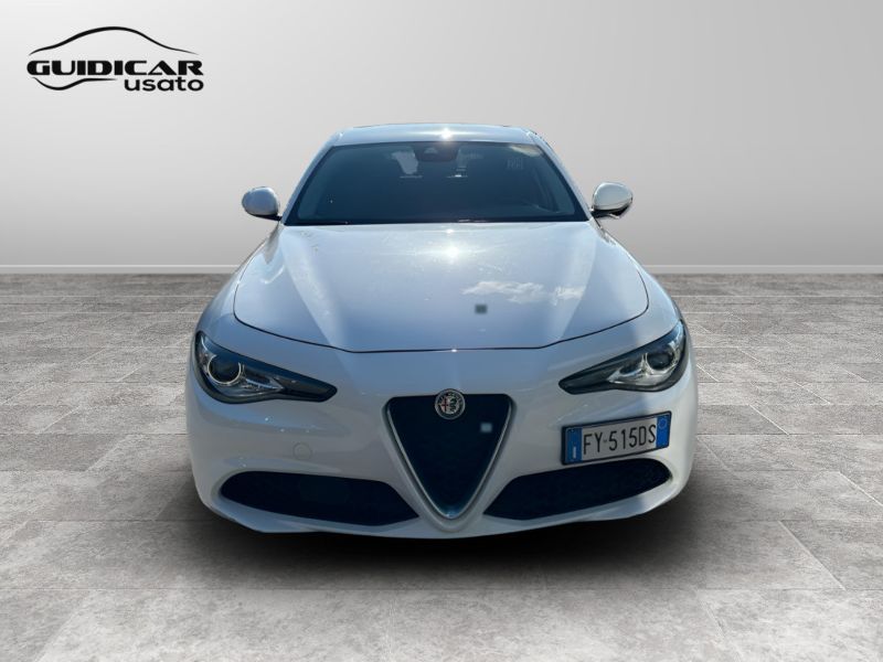 GuidiCar - ALFA ROMEO Giulia 2019 Giulia 2.2 t Giulia 150cv auto Usato